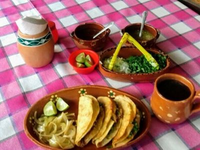 Tacos de Barbacoa y Café de Olla de La Ventanita Desayunador - Desayunos Ricos en Zamora